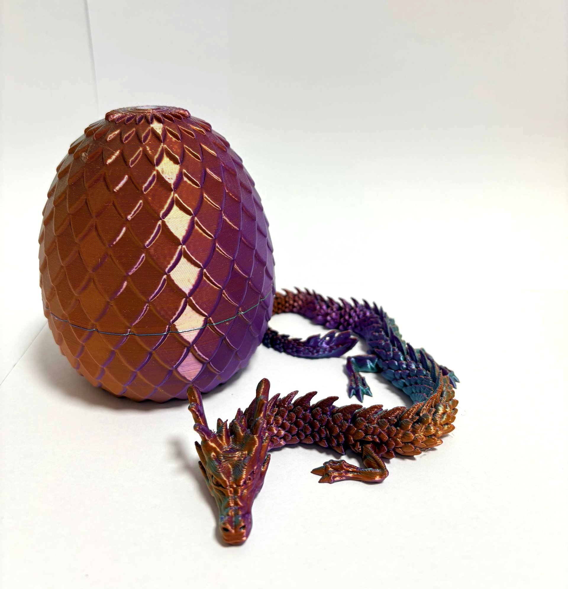 Яйце з драконом або змією (3d 545)